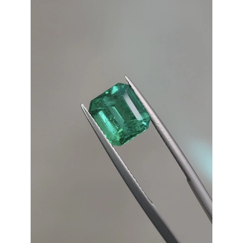 Изумруд октагон 9.32*8.43*6.93 2/Г2