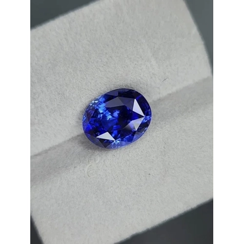 Сапфир овал 8.01*6.6*5.06 2/3