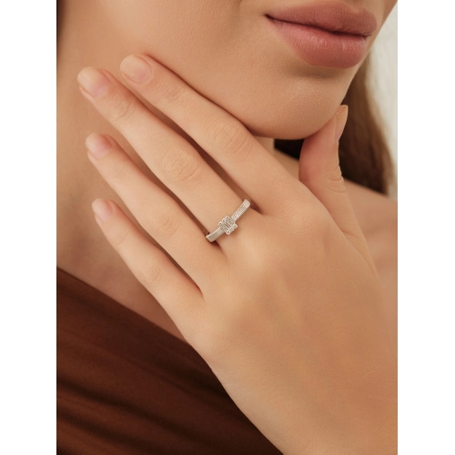 Кольцо из белого золота 585 пробы с бриллиантами