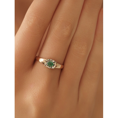 Кольцо из золота 585 пробы с изумрудом