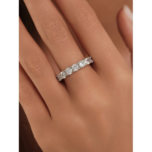 Кольцо из серебра 925 пробы с фианитами