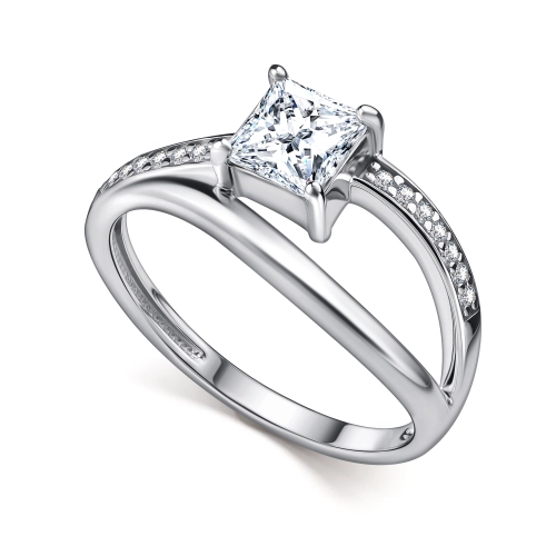 Кольцо из серебра 925 пробы с фианитами