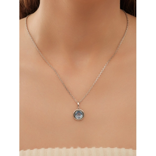 Подвеска из серебра 925 пробы с искусственным топазом