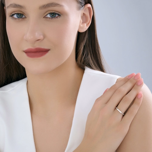 Кольцо из белого золота 585 пробы с бриллиантами