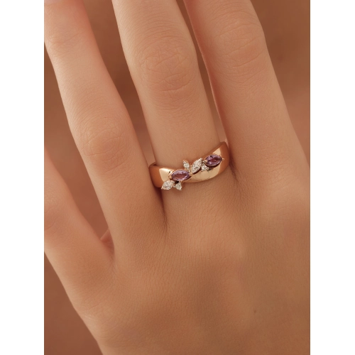 Кольцо из серебра 925 пробы с позолотой, с аметистом и фианитами