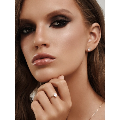 Кольцо из золота 585 пробы с фианитами