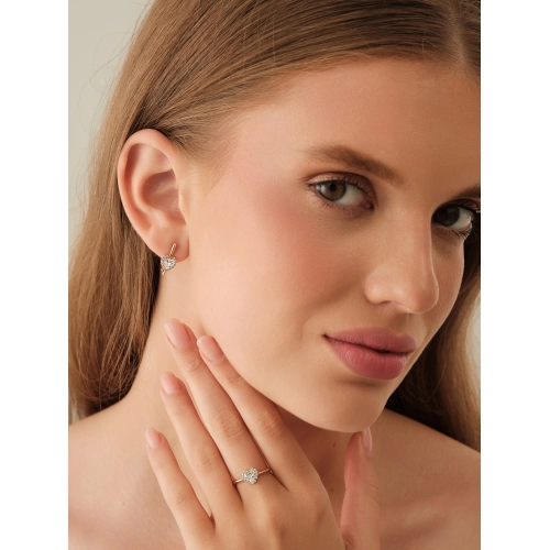 Кольцо из золота 585 пробы с фианитами