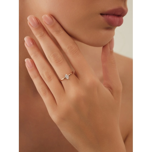 Кольцо из золота 585 пробы с фианитами