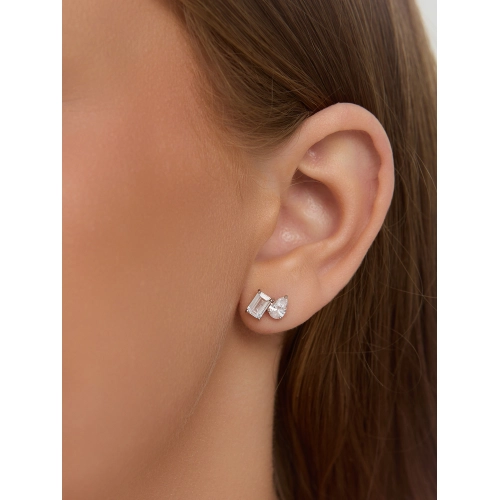 Серьги пусеты из золота 585 пробы с фианитами