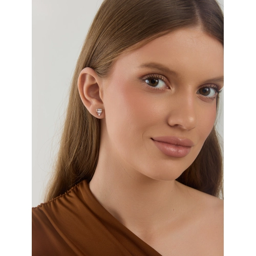 Серьги пусеты из золота 585 пробы с фианитами