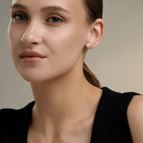 Серьги пины из золота 585 пробы с цветными фианитами