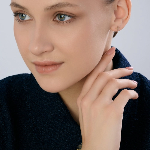 Серьги пусеты из золота 585 пробы с фианитами