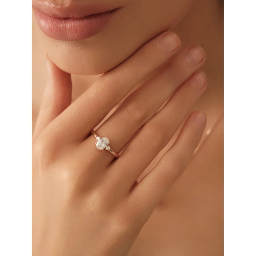 Кольцо из золота 585 пробы с фианитами