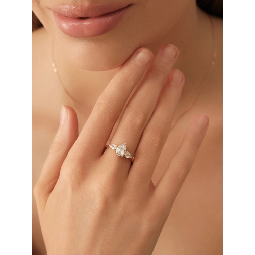 Кольцо из золота 585 пробы с фианитами