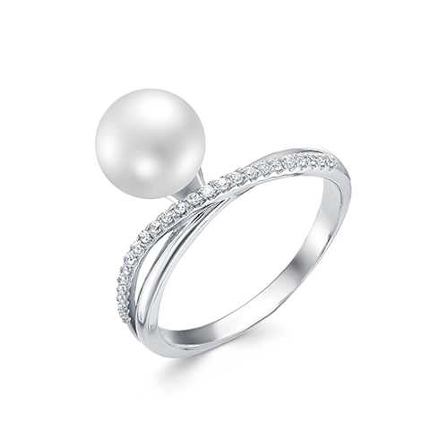 Кольцо из серебра 925 пробы с жемчугом и фианитами