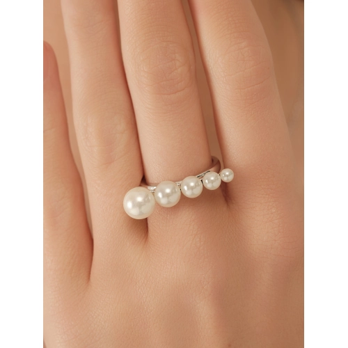 Кольцо из серебра 925 пробы с жемчугом