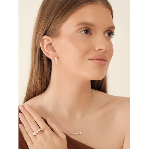 Кольцо из серебра 925 пробы с жемчугом