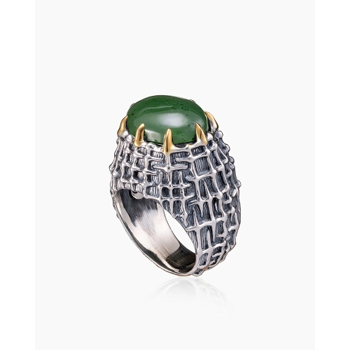 Кольцо из серебра 925 пробы с нефритом