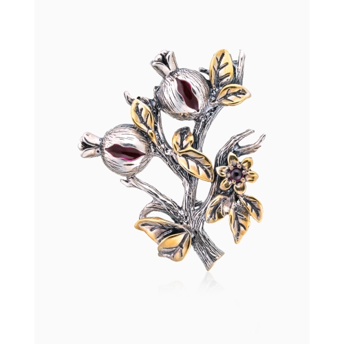 Брошь из серебра 925 пробы с гранатами