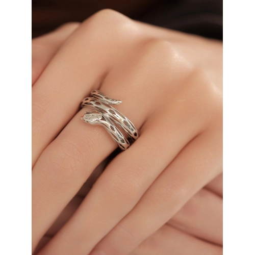 Кольцо из белого золота 585 пробы