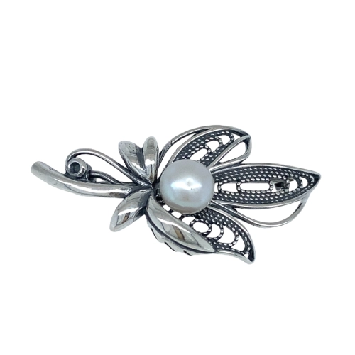 Брошь из серебра 925 пробы с жемчугом