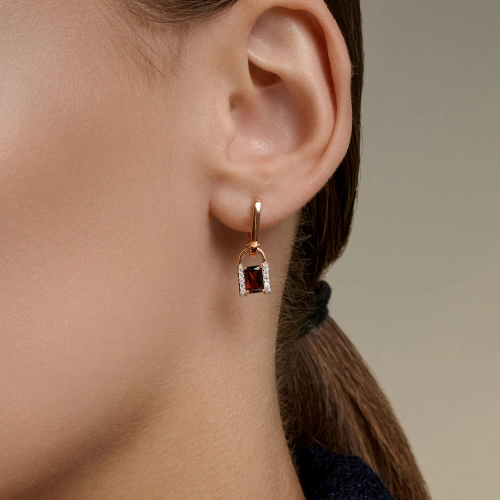 Серьги из золота 585 пробы с гранатами и фианитами