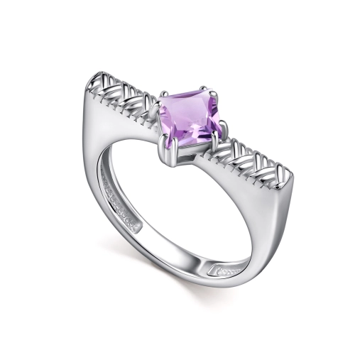 Кольцо из серебра 925 пробы с аметистом