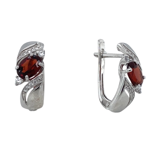Серьги из серебра 925 пробы с гранатами и фианитами