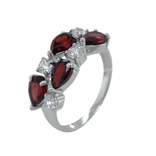 Кольцо из серебра 925 пробы с гранатом и фианитами