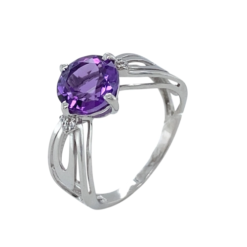 Кольцо из серебра 925 пробы с аметистом и фианитами