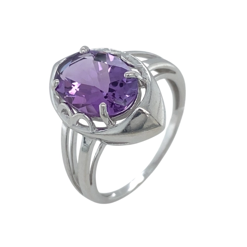 Кольцо из серебра 925 пробы с аметистом
