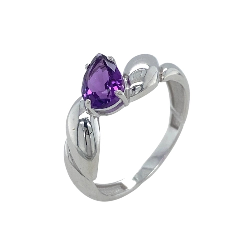 Кольцо из серебра 925 пробы с аметистом