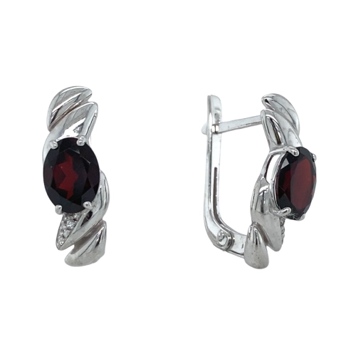 Серьги из серебра 925 пробы с гранатами и фианитами