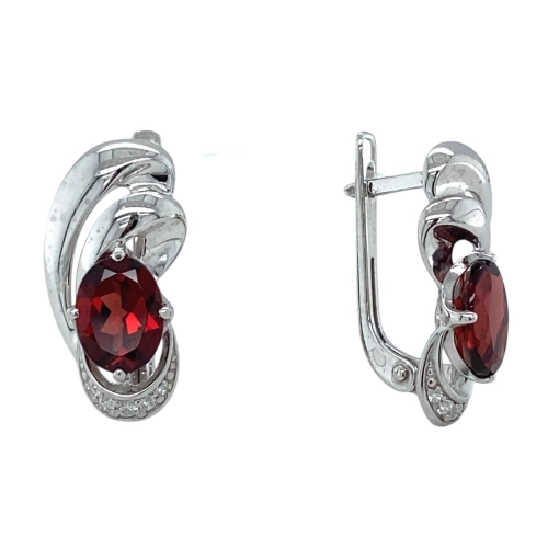 Серьги из серебра 925 пробы с гранатами и фианитами