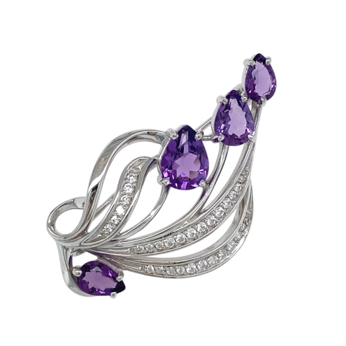 Брошь из серебра 925 пробы с аметистами и фианитами