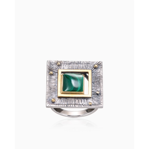 Кольцо из серебра 925 пробы с позолотой, с малахитом