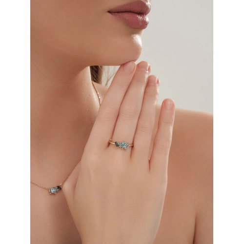 Кольцо из золота 585 пробы с топазами и топазом London Blue