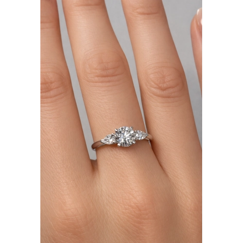 Кольцо (585 б) бриллиант лабораторный