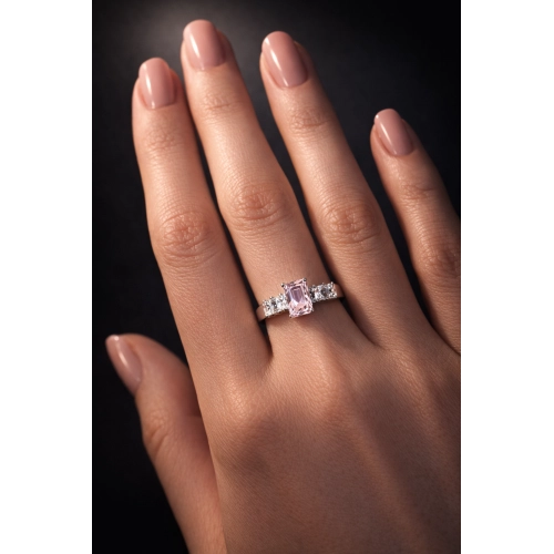 Кольцо из белого золота 585 пробы с цветными фианитами