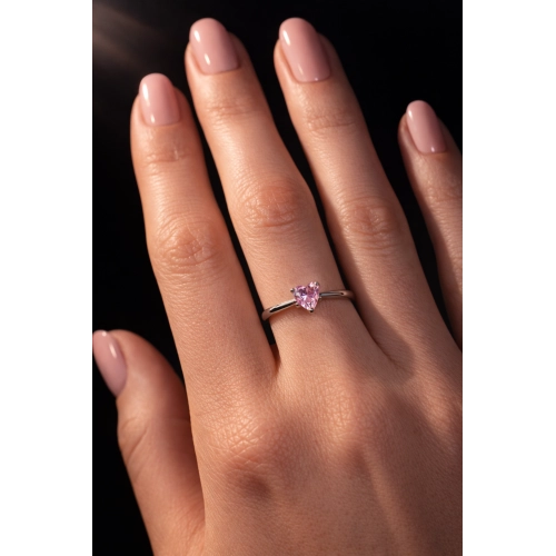 Кольцо из белого золота 585 пробы с цветными фианитами