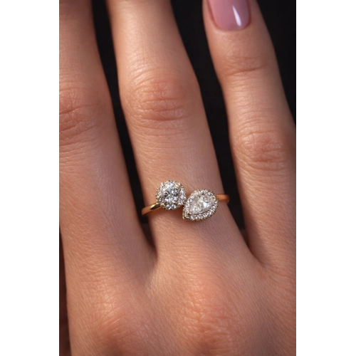 Кольцо из золота 585 пробы с фианитами