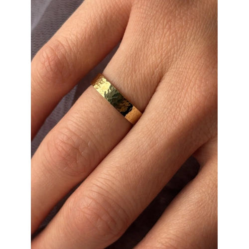 Обручальное кольцо из желтого золота 585 пробы