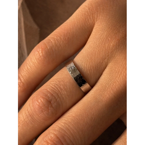 Обручальное кольцо из белого золота 585 пробы