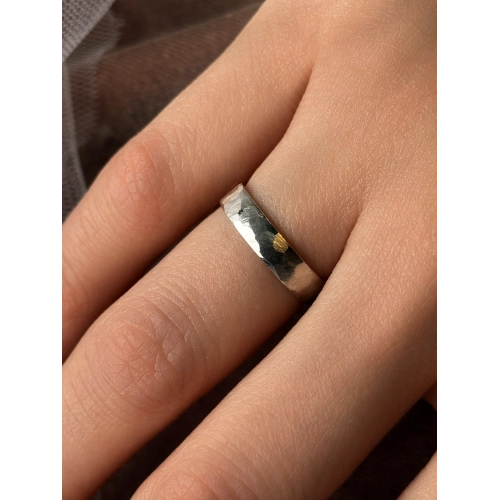 Обручальное кольцо из белого золота 585 пробы