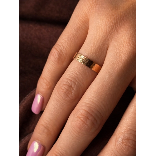 Обручальное кольцо из золота 585 пробы