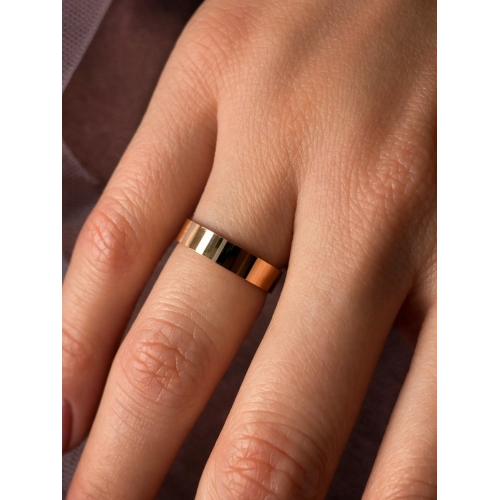 Обручальное кольцо из золота 585 пробы