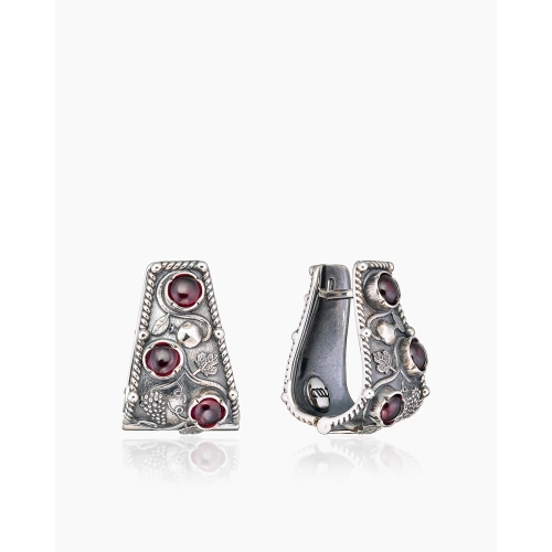 Серьги из серебра 925 пробы с гранатами