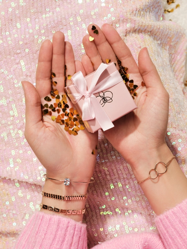 ДАРИМ 10 000 БОНУСОВ!